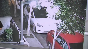 Tesla Arsonist in San Francisco Caught on Camera. Credit KPIX News