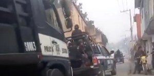 Hundreds of Mexican Police and Soldiers Evacuate 4,000+ Tila Residents Held Hostage by Gunmen. Credit Uno TV